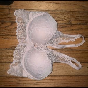 Victoria secret bra size Xs